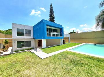 Casa de 5 habitaciones, Cuernavaca · Enorme Casa Sola en Quintas Martha