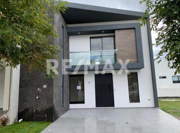Casa en condominio · 270m² · 4 Recámaras · 2 Estacionamientos · Casa en Venta en Lomas de Angelopolis - (4)
