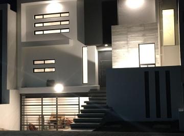 Casa de 3 habitaciones, Querétaro · Casa en Venta en Juriquilla Fraccionamiento Cerrado Colinas de Juriquilla Nv