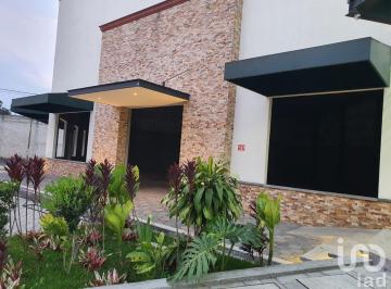 Local comercial · 160m² · 90 Estacionamientos · Renta de Local Para Restaurante Planta Alta de 160 m² con Terraza en Plaza Orquídeas Coatepec, Ver.