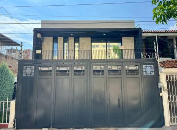 Casa de 13 habitaciones, Guadalajara · Casa en Venta en Independencia, Guadalajara Para Rentas Comerciales