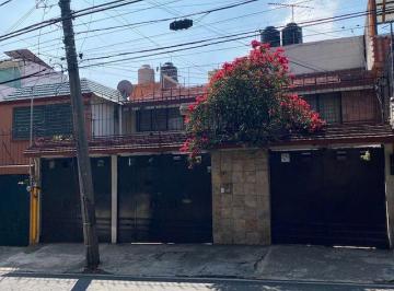 Casa de 3 habitaciones, Alvaro Obregón · Amplia Casa en Venta en Lomas de Tarango!