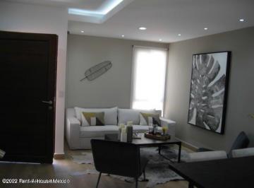 Sala · Casa en Venta 3 Recamaras Casa Club, Zibata