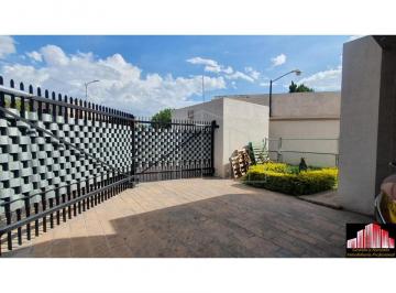 Casa de 3 habitaciones, Saltillo · Casa en Venta, San Isidro Residencial, Saltillo