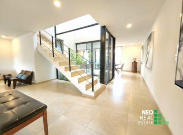 Casa · 165m² · 3 Recámaras · 2 Estacionamientos · Casa con Amplio Jardin en Preventa