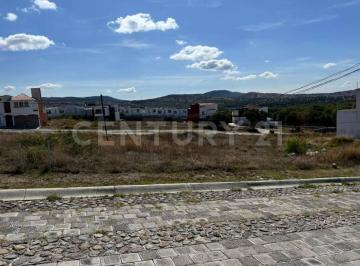 Terreno / Lote · 200m² · Venta de Terreno en "Paseo Cavalls Ii" 220.20 m²