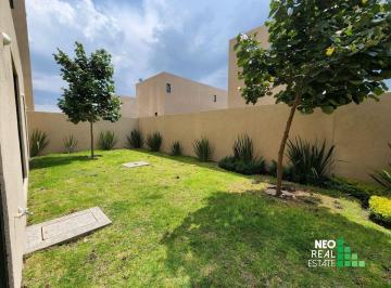 Casa · 146m² · 3 Recámaras · 2 Estacionamientos · Townhouse de un Solo Nivel en Venta en Zibata
