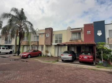 Casa en condominio · 120m² · 3 Recámaras · 2 Estacionamientos - Eversa Grupo Inmobiliario · Casa en Renta en Real del Bosque, Zapopan
