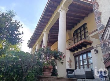 Casa · 528m² · 3 Recámaras · 8 Estacionamientos · Casa en Venta en Real Monte Casino Cuernavaca, Morelos