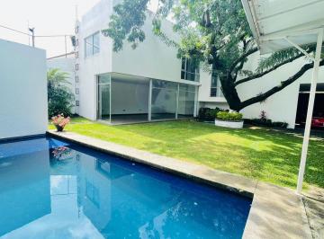 Casa de 3 habitaciones, Cuernavaca · Casa Minimalista E Iluminada en Zona Fresca y Segura