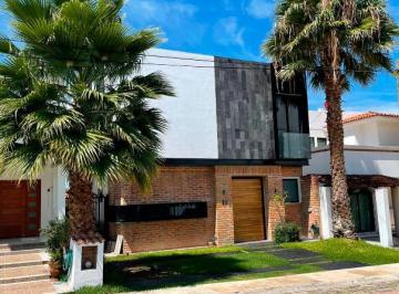 Casa de 2 habitaciones, Chapala · Casa en Venta Chapala