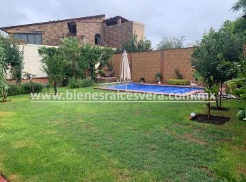 Casa de 5 habitaciones, Tequisquiapan · Casa en Venta en Tequisquiapan en La Magdalena Celeste