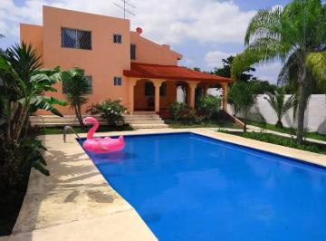 Quinta · 320m² · 4 Recámaras · 7 Estacionamientos · Quinta en Venta Allende N. L.