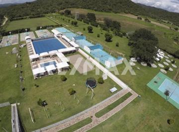 Terreno comercial · 40000m² · Club Deportivo Al Lado de Laguna Epatlan a 17 Km de Izúcar de Matamoros