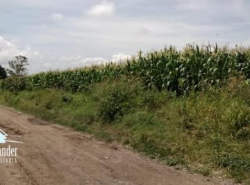 Terreno / Lote , Tarímbaro · 4 Hectáreas en Venta en Carretera Salida a Salamanca $1,050 m²