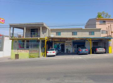 Local comercial · 280m² · 4 Estacionamientos · Locales Comerciales en Venta - (4)