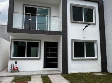Casa de 3 habitaciones, Cuautla · Casa en Venta, 3 Recamaras, Fraccionamiento Los Olivos Occ - 303