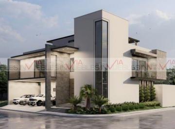 Casa · 750m² · 4 Recámaras · 3 Estacionamientos · Casa en Venta en Sierra Alta