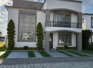 82c44ec05d25fa2a3dba73f9fa9098aa3bf631033d33b7b64914cbbf45e30d2c · Casa en Venta en Condado del Valle Metepec