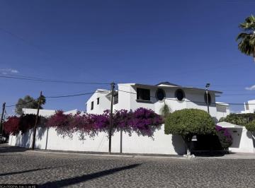 Casa de 4 habitaciones, Querétaro · Gran Casa en 2a. de Fresnos Jurica Queretaro con Alberca