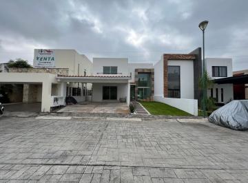 Casa de 3 habitaciones, Jiutepec · Casa en Venta en Fraccionamiento en Jiutepec
