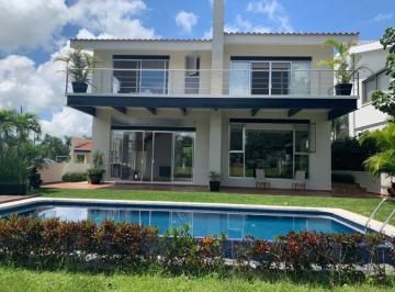 Casa de 3 habitaciones, Emiliano Zapata · Casa Moserna y Amplia en Paraíso Country Club