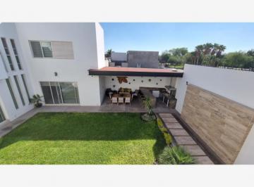 Casa de 5 habitaciones, Torreón · Casa en Venta en Hacienda del Rosario Torreón, Coahuila.