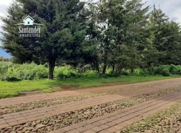 Terreno / Lote , CopAndaro · “invierte en Zirahuen: Terreno de 550 m² con Gran Potencial”