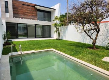 Casa de 3 habitaciones, Cuernavaca · Moderna Casa a Estrenar en Maravillas