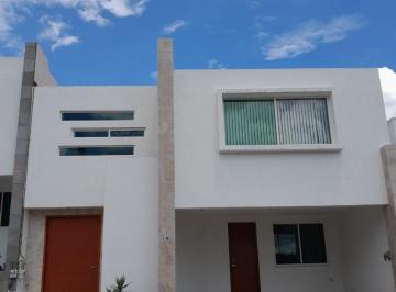 Casa de 3 habitaciones, San Andrés Cholula · Bonita Casa en Renta en Lomas de Angelópolis 2 con Jardín y Estudio