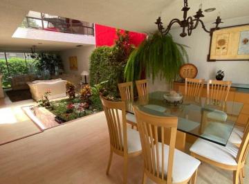 Casa de 4 habitaciones, La Magdalena Contreras · Residencia con Encanto y Vistas Arboladas en El Exclusivo Barrio San Francisco