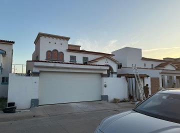 Casa en Renta de 3 habitaciones Fraccionamiento Villa Andalucía · Se Renta Casa con Porton Electrico en Privada Andalucia