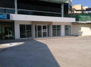 Local en centro comercial · 147m² · Local en Renta en Lomas Verdes