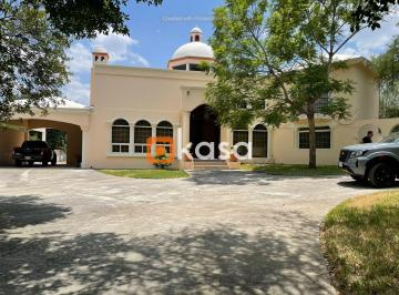 Quinta de 4 habitaciones, Santiago · Quinta en Venta con Alberca y Palapa en Sierra Vista, Santiago – Carretera Nacional