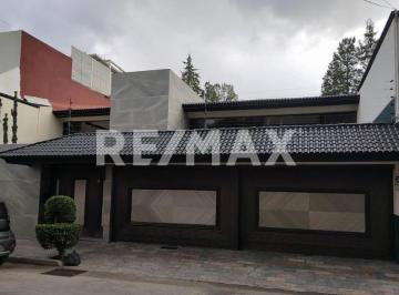Casa · 850m² · 3 Recámaras · 4 Estacionamientos · Casa en Venta - (4)