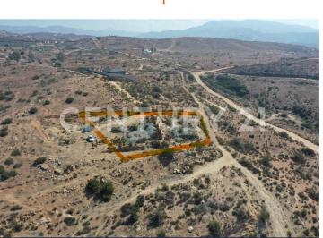 Terreno / Lote · 2348m² · Terreno Rustico en Tecate, Misma Entrada del Balneario Los Alisos