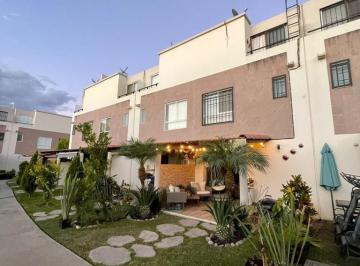 Casa · 224m² · 4 Recámaras · 1 Estacionamiento · Casa en Venta en Xochitepec Morelos
