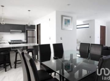 Casa · 145m² · 3 Recámaras · 1 Estacionamiento · Casa en Venta en Pachuca de Soto, Hidalgo