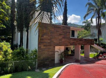 Casa · 410m² · 4 Recámaras · 4 Estacionamientos · Venta Casa en Las Cañadas Zapopan Jalisco