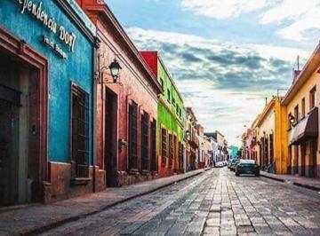 Casa uso de suelo · 463m² · 9 Recámaras · Hotel en Venta en Centro Histórico de Querétaro