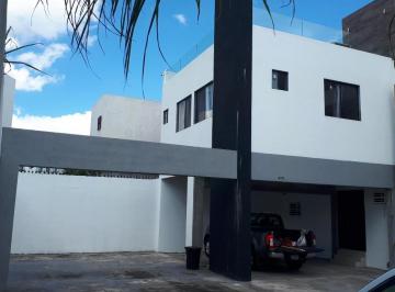 Casa de 3 habitaciones, Monterrey · Casa en Renta en Centrika, Zona Centro de Monterrey, N. L.