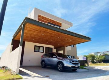Casa de 4 habitaciones, Querétaro · Se Vende Casa en Lago de Juriquilla