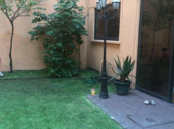 Casa · 270m² · 3 Recámaras · 2 Estacionamientos · Casa - La Herradura