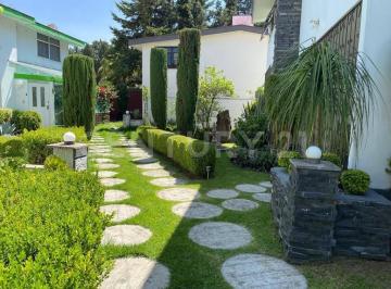 Casa · 278m² · 3 Recámaras · 2 Estacionamientos · Casa Venta en San Cristóbal La Calera con Amplio Jardín