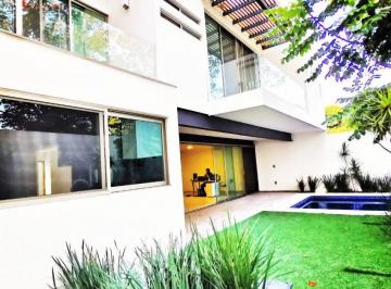 Casa · 324m² · 3 Recámaras · 2 Estacionamientos · Casa en Privada en Delicias Cuernavaca - Maz - 622 - Cp