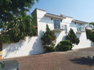 Casa en condominio · 290m² · 3 Recámaras · 2 Estacionamientos · Casa en Condominio en Burgos Temixco - Maz - 1047 - Cd