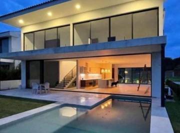 Casa · 490m² · 4 Recámaras · 2 Estacionamientos · Casa en Fraccionamiento en Paraíso Country Club Emiliano Zapata - Maz - 1354 - Fr