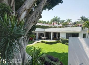 Casa · 537m² · 4 Recámaras · 2 Estacionamientos · Casa Sola en Jardines de Cuernavaca Cuernavaca - Maz - 702 - Cs