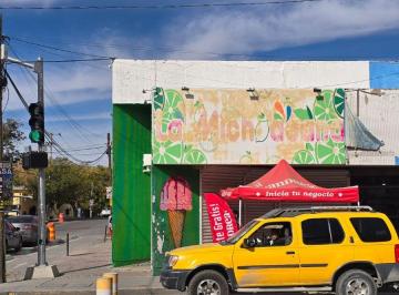 Local comercial , Juárez · Excelente Local Comercial en Esquina con Super Trafico de Personas