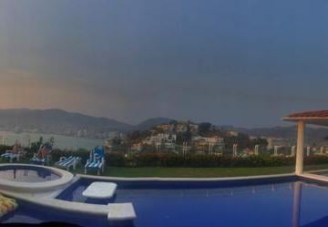 Casa · 800m² · 4 Recámaras · 4 Estacionamientos · Acapulco Las Brisas Casa en Venta Gran Oportunidad